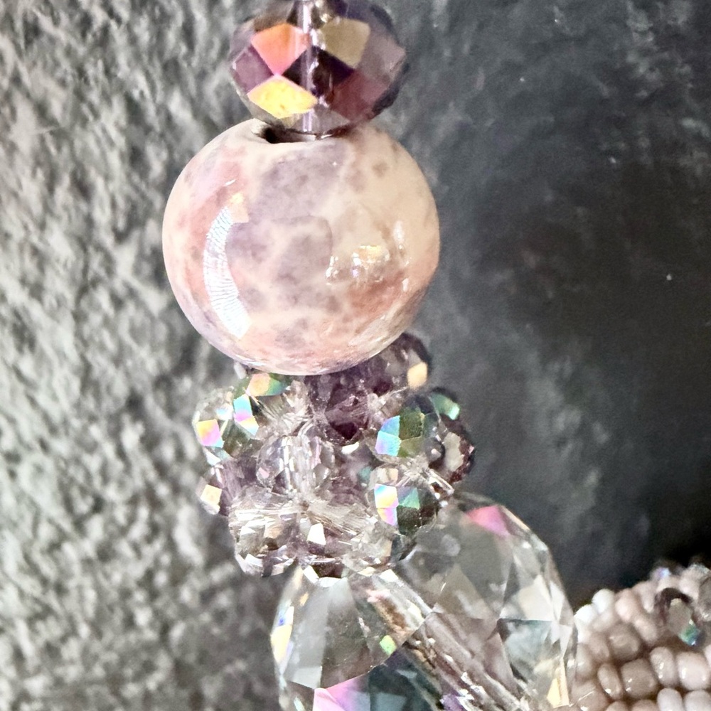 Elegant Beaded Necklace with Purple and Silver Accents - Picture 4 of 10